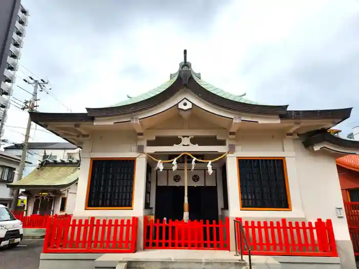 中村八幡神社の本殿