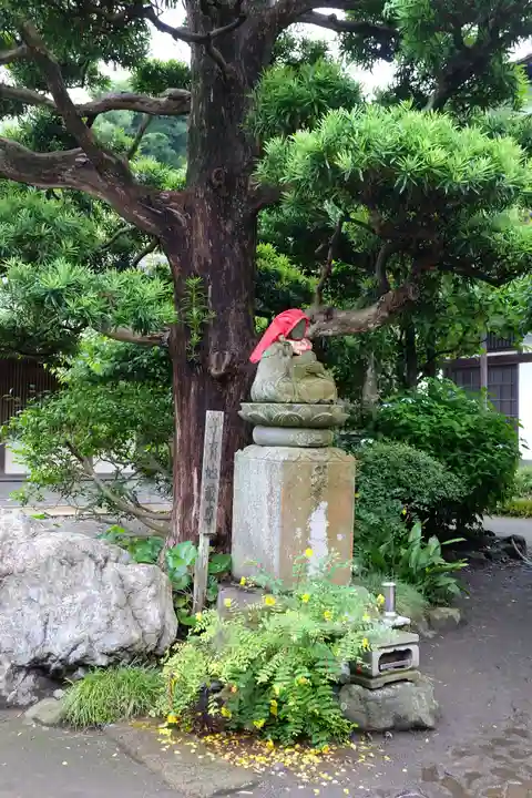 極楽寺(霊鷲山感應院極楽律寺)の地蔵