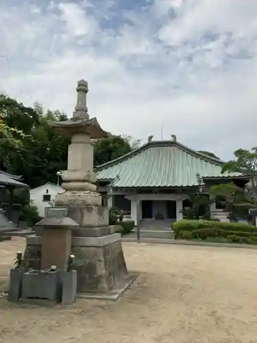 遍照寺の塔