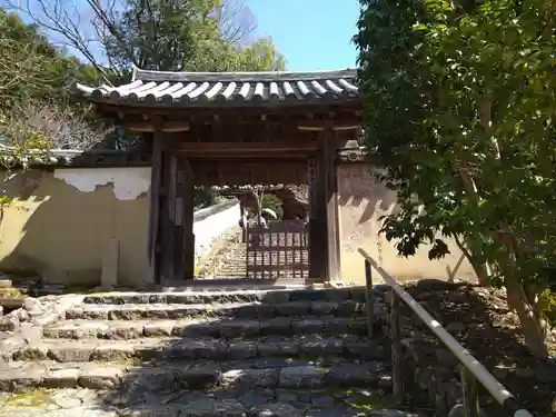白毫寺の山門・神門