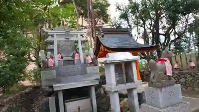 折上稲荷神社の末社・摂社