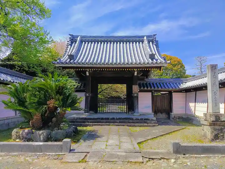 上宮寺の山門・神門