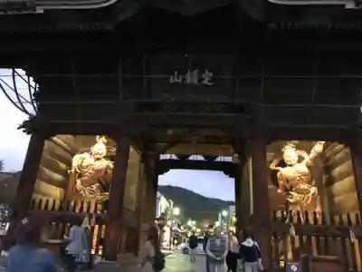 善光寺の山門・神門