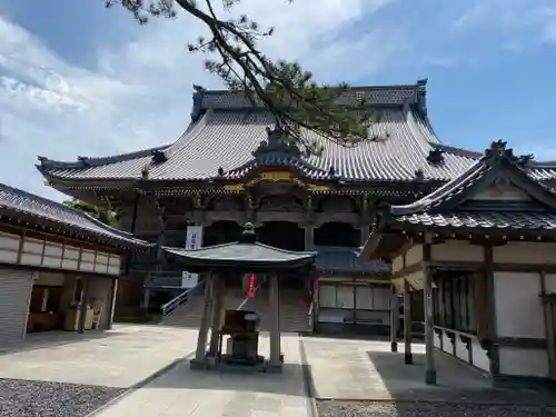 誕生寺の本殿・本堂