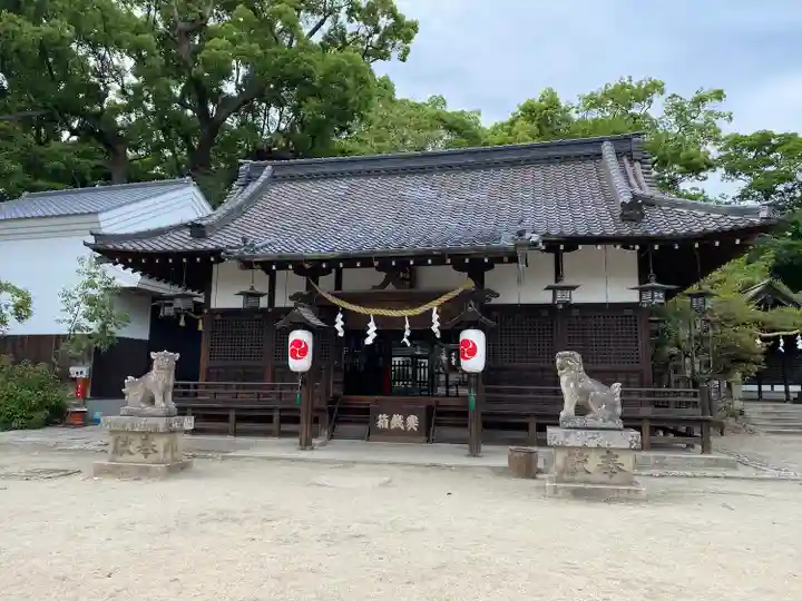 六甲八幡神社の本殿・本堂