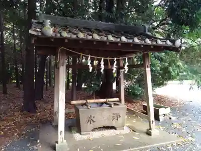 泙野神社の手水舎