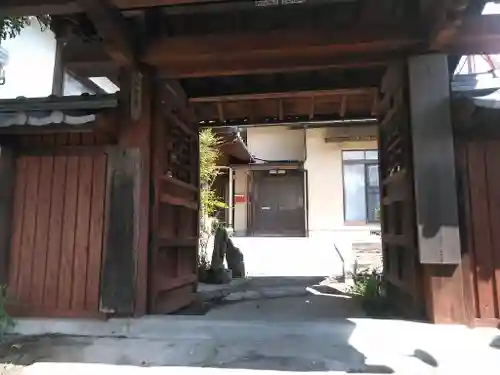 観音寺の山門・神門