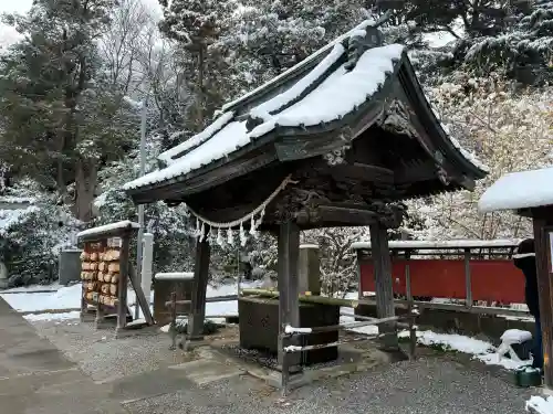 前玉神社の{uncategorized: "未分類", other: "その他", undefined: "問題あり", building: "その他建物", grave: "お墓", sacred_gate: "鳥居", guardian: "狛犬", statue: "像", buddha: "仏像", history: "歴史", nature: "自然", garden: "庭園", animal: "動物", pagoda: "塔", temizu: "手水舎", mountain_gate: "山門・神門", sanctuary: "本殿・本堂", subordinate: "末社・摂社", art: "芸術", scenery: "景色", jizo: "地蔵", ema: "絵馬", goshuin: "御朱印", omikuji: "おみくじ", items: "授与品その他", amulet: "お守り", goshuincho: "御朱印帳", eats: "食事", festival: "お祭り", votive_dance: "神楽", shichigosan: "七五三参", wedding: "結婚式", experience: "体験その他", initially: "初詣", around: "周辺", anti_infection: "感染症対策"}