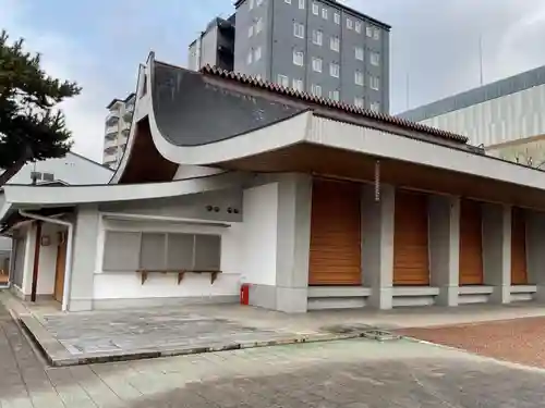 伏見稲荷大社御旅所の本殿・本堂