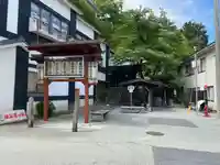 薬師堂(鶴の休石)(山形県)