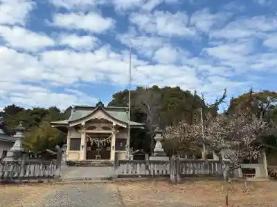 天伯山神社の{uncategorized: "未分類", other: "その他", undefined: "問題あり", building: "その他建物", grave: "お墓", sacred_gate: "鳥居", guardian: "狛犬", statue: "像", buddha: "仏像", history: "歴史", nature: "自然", garden: "庭園", animal: "動物", pagoda: "塔", temizu: "手水舎", mountain_gate: "山門・神門", sanctuary: "本殿・本堂", subordinate: "末社・摂社", art: "芸術", scenery: "景色", jizo: "地蔵", ema: "絵馬", goshuin: "御朱印", omikuji: "おみくじ", items: "授与品その他", amulet: "お守り", goshuincho: "御朱印帳", eats: "食事", festival: "お祭り", votive_dance: "神楽", shichigosan: "七五三参", wedding: "結婚式", experience: "体験その他", initially: "初詣", around: "周辺", anti_infection: "感染症対策"}