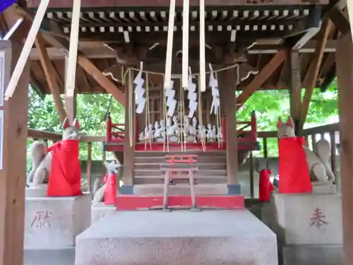 蛇窪神社の末社