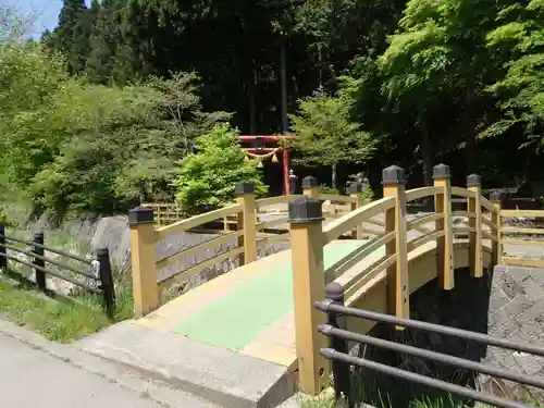 石割神社の建物その他