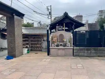 妙泉寺の{uncategorized: "未分類", other: "その他", undefined: "問題あり", building: "その他建物", grave: "お墓", sacred_gate: "鳥居", guardian: "狛犬", statue: "像", buddha: "仏像", history: "歴史", nature: "自然", garden: "庭園", animal: "動物", pagoda: "塔", temizu: "手水舎", mountain_gate: "山門・神門", sanctuary: "本殿・本堂", subordinate: "末社・摂社", art: "芸術", scenery: "景色", jizo: "地蔵", ema: "絵馬", goshuin: "御朱印", omikuji: "おみくじ", items: "授与品その他", amulet: "お守り", goshuincho: "御朱印帳", eats: "食事", festival: "お祭り", votive_dance: "神楽", shichigosan: "七五三参", wedding: "結婚式", experience: "体験その他", initially: "初詣", around: "周辺", anti_infection: "感染症対策"}