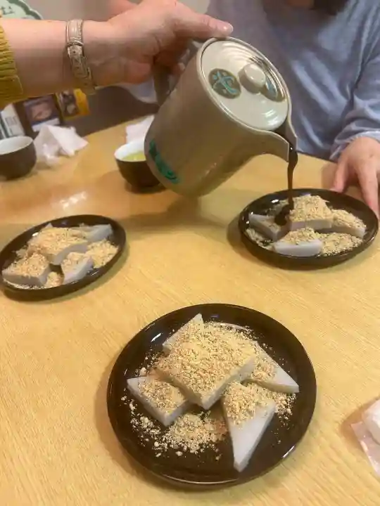 池上本門寺の{uncategorized: "未分類", other: "その他", undefined: "問題あり", building: "その他建物", grave: "お墓", sacred_gate: "鳥居", guardian: "狛犬", statue: "像", buddha: "仏像", history: "歴史", nature: "自然", garden: "庭園", animal: "動物", pagoda: "塔", temizu: "手水舎", mountain_gate: "山門・神門", sanctuary: "本殿・本堂", subordinate: "末社・摂社", art: "芸術", scenery: "景色", jizo: "地蔵", ema: "絵馬", goshuin: "御朱印", omikuji: "おみくじ", items: "授与品その他", amulet: "お守り", goshuincho: "御朱印帳", eats: "食事", festival: "お祭り", votive_dance: "神楽", shichigosan: "七五三参", wedding: "結婚式", experience: "体験その他", initially: "初詣", around: "周辺", anti_infection: "感染症対策"}