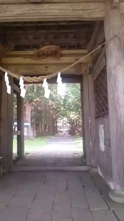 早池峰神社の山門・神門