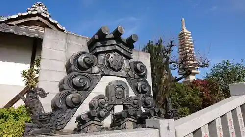 埼玉厄除け開運大師・龍泉寺（切り絵御朱印発祥の寺）のその他建物