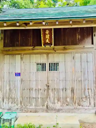 弘願寺の{uncategorized: "未分類", other: "その他", undefined: "問題あり", building: "その他建物", grave: "お墓", sacred_gate: "鳥居", guardian: "狛犬", statue: "像", buddha: "仏像", history: "歴史", nature: "自然", garden: "庭園", animal: "動物", pagoda: "塔", temizu: "手水舎", mountain_gate: "山門・神門", sanctuary: "本殿・本堂", subordinate: "末社・摂社", art: "芸術", scenery: "景色", jizo: "地蔵", ema: "絵馬", goshuin: "御朱印", omikuji: "おみくじ", items: "授与品その他", amulet: "お守り", goshuincho: "御朱印帳", eats: "食事", festival: "お祭り", votive_dance: "神楽", shichigosan: "七五三参", wedding: "結婚式", experience: "体験その他", initially: "初詣", around: "周辺", anti_infection: "感染症対策"}