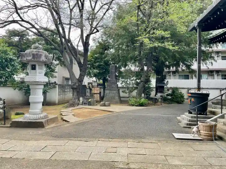 圓蔵寺の{uncategorized: "未分類", other: "その他", undefined: "問題あり", building: "その他建物", grave: "お墓", sacred_gate: "鳥居", guardian: "狛犬", statue: "像", buddha: "仏像", history: "歴史", nature: "自然", garden: "庭園", animal: "動物", pagoda: "塔", temizu: "手水舎", mountain_gate: "山門・神門", sanctuary: "本殿・本堂", subordinate: "末社・摂社", art: "芸術", scenery: "景色", jizo: "地蔵", ema: "絵馬", goshuin: "御朱印", omikuji: "おみくじ", items: "授与品その他", amulet: "お守り", goshuincho: "御朱印帳", eats: "食事", festival: "お祭り", votive_dance: "神楽", shichigosan: "七五三参", wedding: "結婚式", experience: "体験その他", initially: "初詣", around: "周辺", anti_infection: "感染症対策"}
