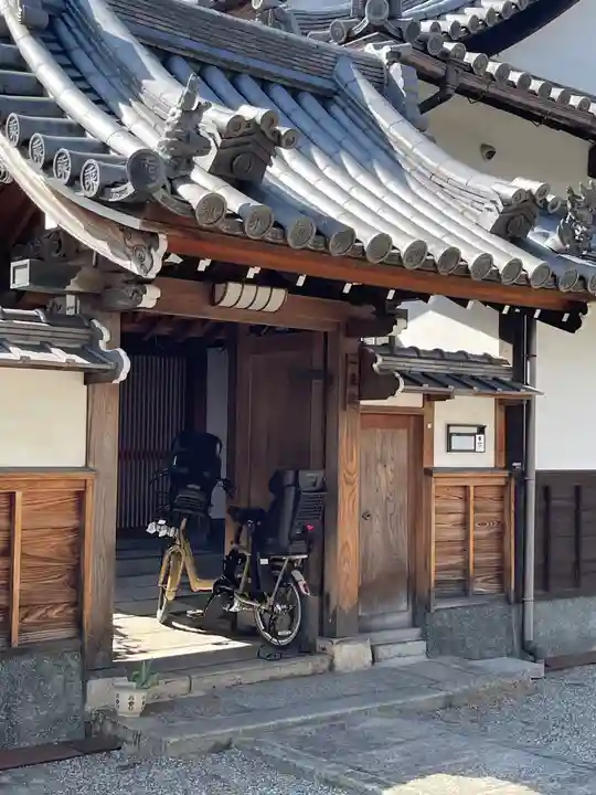 一乗院の山門・神門