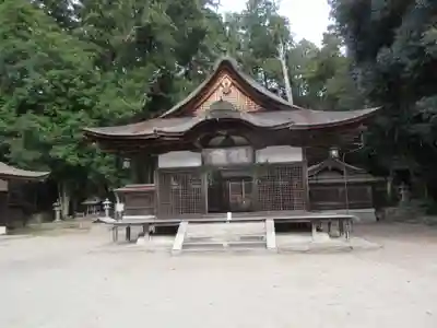 油日神社の本殿・本堂