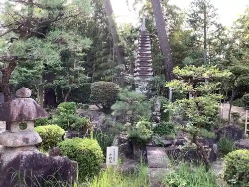 神蔵寺の塔