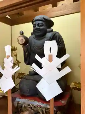 鬼子母神堂　(法明寺）の{uncategorized: "未分類", other: "その他", undefined: "問題あり", building: "その他建物", grave: "お墓", sacred_gate: "鳥居", guardian: "狛犬", statue: "像", buddha: "仏像", history: "歴史", nature: "自然", garden: "庭園", animal: "動物", pagoda: "塔", temizu: "手水舎", mountain_gate: "山門・神門", sanctuary: "本殿・本堂", subordinate: "末社・摂社", art: "芸術", scenery: "景色", jizo: "地蔵", ema: "絵馬", goshuin: "御朱印", omikuji: "おみくじ", items: "授与品その他", amulet: "お守り", goshuincho: "御朱印帳", eats: "食事", festival: "お祭り", votive_dance: "神楽", shichigosan: "七五三参", wedding: "結婚式", experience: "体験その他", initially: "初詣", around: "周辺", anti_infection: "感染症対策"}