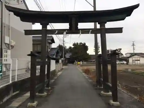 氷鉋斗賣神社の鳥居