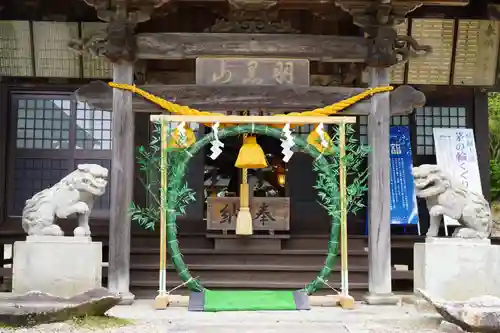 長屋神社の本殿・本堂