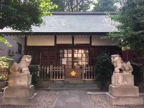 諏訪神社の本殿・本堂