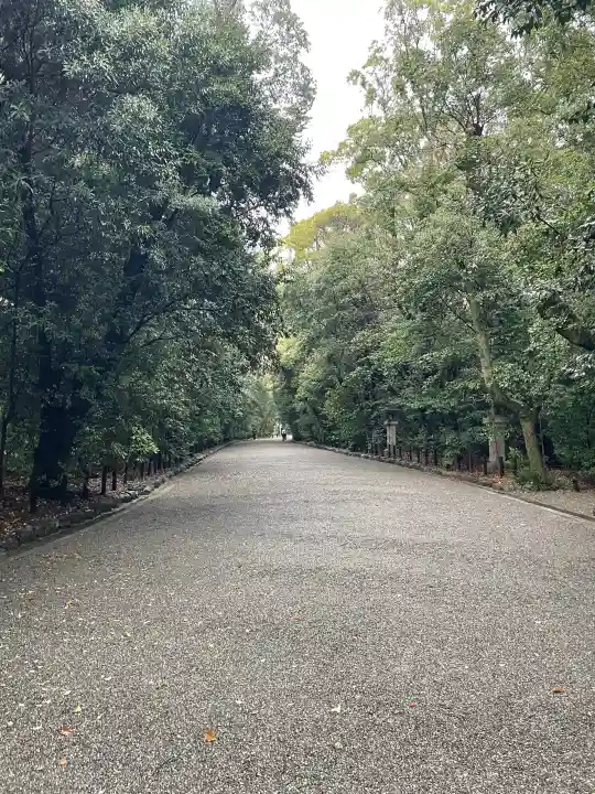 熱田神宮の{uncategorized: "未分類", other: "その他", undefined: "問題あり", building: "その他建物", grave: "お墓", sacred_gate: "鳥居", guardian: "狛犬", statue: "像", buddha: "仏像", history: "歴史", nature: "自然", garden: "庭園", animal: "動物", pagoda: "塔", temizu: "手水舎", mountain_gate: "山門・神門", sanctuary: "本殿・本堂", subordinate: "末社・摂社", art: "芸術", scenery: "景色", jizo: "地蔵", ema: "絵馬", goshuin: "御朱印", omikuji: "おみくじ", items: "授与品その他", amulet: "お守り", goshuincho: "御朱印帳", eats: "食事", festival: "お祭り", votive_dance: "神楽", shichigosan: "七五三参", wedding: "結婚式", experience: "体験その他", initially: "初詣", around: "周辺", anti_infection: "感染症対策"}