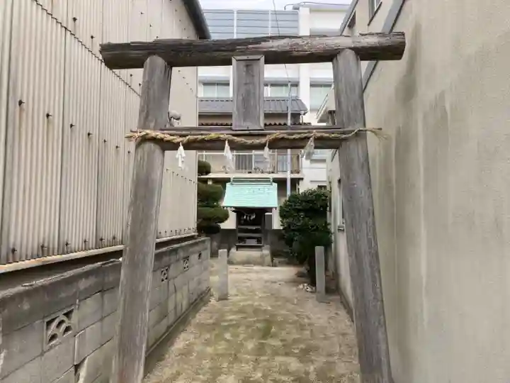 天一神社の鳥居