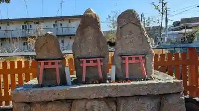 稲荷塚（三基）(滋賀県)