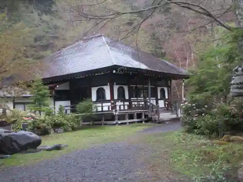 日光山輪王寺別院 温泉寺の本殿