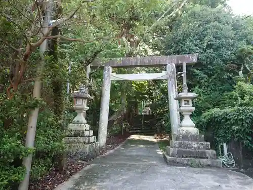 上野神社の鳥居