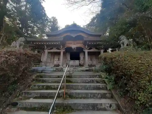 建水分神社の{uncategorized: "未分類", other: "その他", undefined: "問題あり", building: "その他建物", grave: "お墓", sacred_gate: "鳥居", guardian: "狛犬", statue: "像", buddha: "仏像", history: "歴史", nature: "自然", garden: "庭園", animal: "動物", pagoda: "塔", temizu: "手水舎", mountain_gate: "山門・神門", sanctuary: "本殿・本堂", subordinate: "末社・摂社", art: "芸術", scenery: "景色", jizo: "地蔵", ema: "絵馬", goshuin: "御朱印", omikuji: "おみくじ", items: "授与品その他", amulet: "お守り", goshuincho: "御朱印帳", eats: "食事", festival: "お祭り", votive_dance: "神楽", shichigosan: "七五三参", wedding: "結婚式", experience: "体験その他", initially: "初詣", around: "周辺", anti_infection: "感染症対策"}
