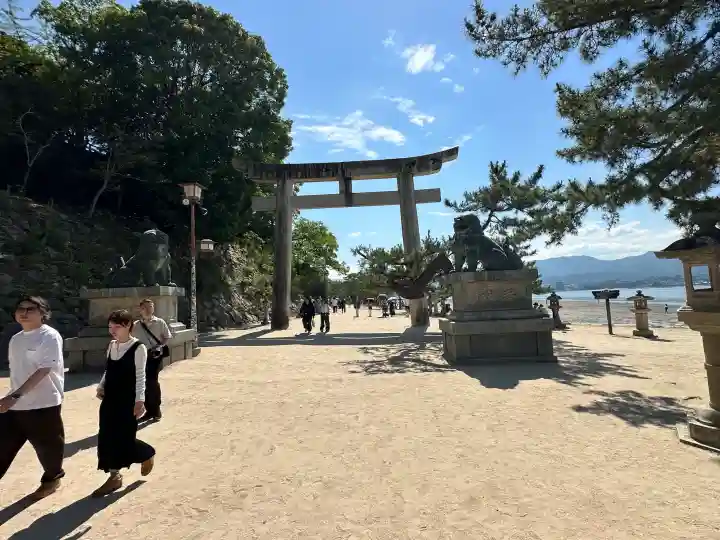 厳島神社(広島県)