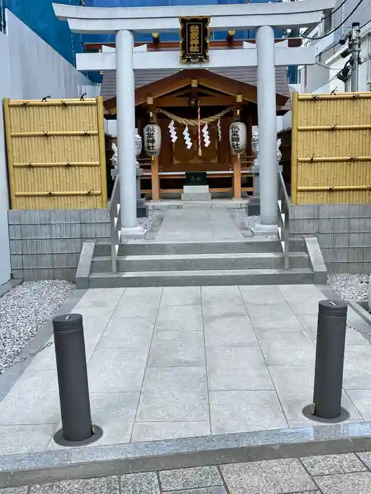北青山秋葉神社(稲荷神社)の鳥居