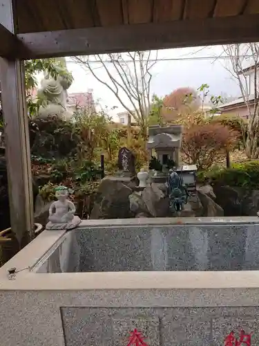 妙正結社の手水舎