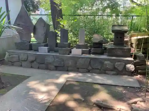 平塚三嶋神社の末社