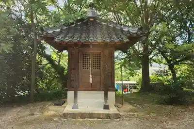 お春地蔵尊のその他建物