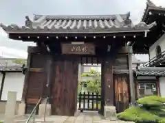 龍珠寺の山門