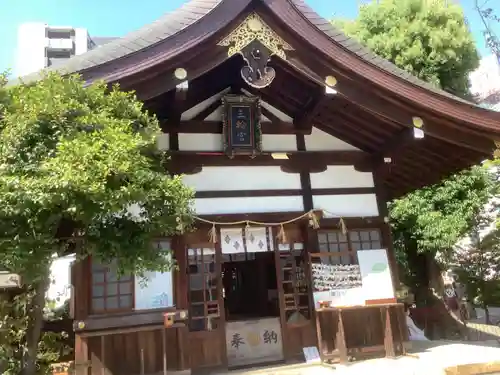 三輪神社の本殿・本堂