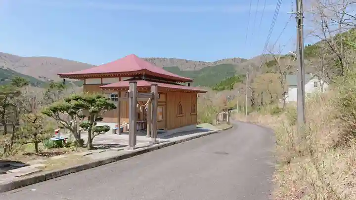 紅冨台寺の本殿・本堂