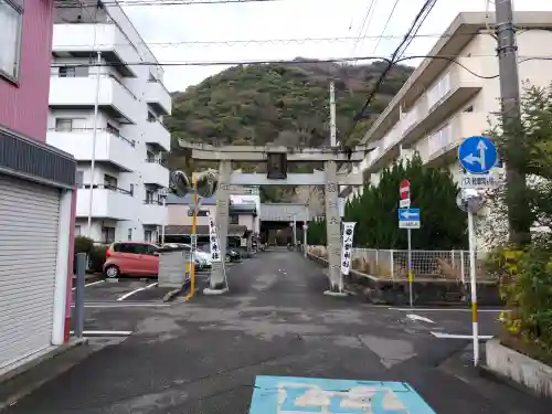 八幡神社の{uncategorized: "未分類", other: "その他", undefined: "問題あり", building: "その他建物", grave: "お墓", sacred_gate: "鳥居", guardian: "狛犬", statue: "像", buddha: "仏像", history: "歴史", nature: "自然", garden: "庭園", animal: "動物", pagoda: "塔", temizu: "手水舎", mountain_gate: "山門・神門", sanctuary: "本殿・本堂", subordinate: "末社・摂社", art: "芸術", scenery: "景色", jizo: "地蔵", ema: "絵馬", goshuin: "御朱印", omikuji: "おみくじ", items: "授与品その他", amulet: "お守り", goshuincho: "御朱印帳", eats: "食事", festival: "お祭り", votive_dance: "神楽", shichigosan: "七五三参", wedding: "結婚式", experience: "体験その他", initially: "初詣", around: "周辺", anti_infection: "感染症対策"}