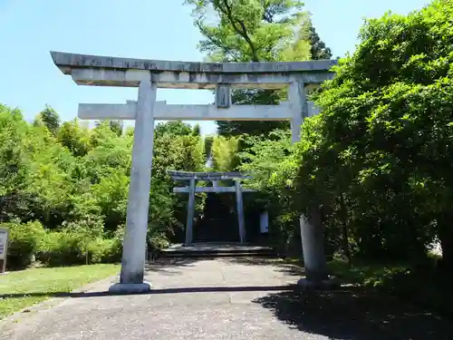 三ケ所神社の鳥居