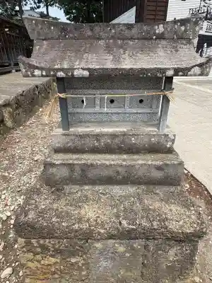 大杉神社の{uncategorized: "未分類", other: "その他", undefined: "問題あり", building: "その他建物", grave: "お墓", sacred_gate: "鳥居", guardian: "狛犬", statue: "像", buddha: "仏像", history: "歴史", nature: "自然", garden: "庭園", animal: "動物", pagoda: "塔", temizu: "手水舎", mountain_gate: "山門・神門", sanctuary: "本殿・本堂", subordinate: "末社・摂社", art: "芸術", scenery: "景色", jizo: "地蔵", ema: "絵馬", goshuin: "御朱印", omikuji: "おみくじ", items: "授与品その他", amulet: "お守り", goshuincho: "御朱印帳", eats: "食事", festival: "お祭り", votive_dance: "神楽", shichigosan: "七五三参", wedding: "結婚式", experience: "体験その他", initially: "初詣", around: "周辺", anti_infection: "感染症対策"}