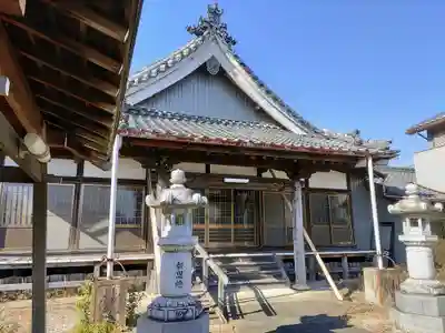 明真寺の本殿・本堂