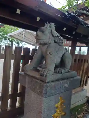 鷲尾愛宕神社の狛犬