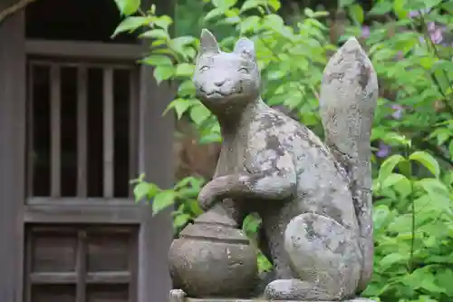 狐田稲荷神社の狛犬
